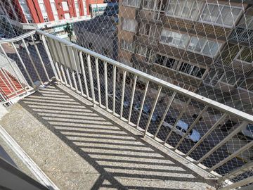 VENTA DEPARTAMENTO 2 AMB. FRENTE BALCON RECICLADO