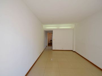 VENTA DEPARTAMENTO 2 AMB. FRENTE BALCON RECICLADO