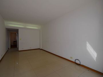 VENTA DEPARTAMENTO 2 AMB. FRENTE BALCON RECICLADO
