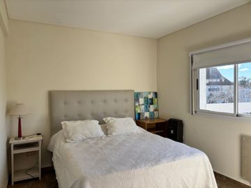 DEPARTAMENTO VENTA PINAMAR, 2 AMBIENTES, COCHERA