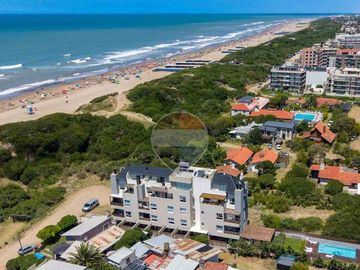 DEPARTAMENTO EN VENTA OSTENDE VISTA AL MAR COCHERA