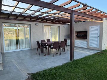 Casa en VENTA en COSTA ESMERALDA SENDEROS III