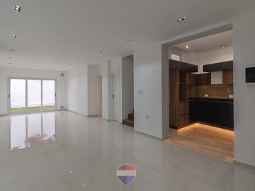 VENTA CASA 3 DORMI. QUINTA DE SANTA ANA CÓRDOBA