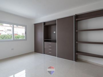 VENTA CASA 3 DORMI. QUINTA DE SANTA ANA CÓRDOBA