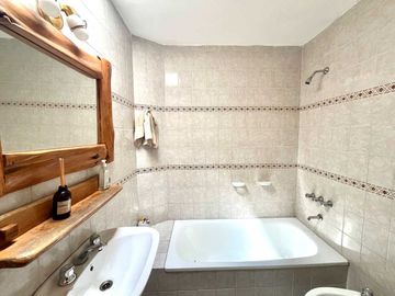 VENTA CASA 5 DORMITORIOS QUEBRADA DE LAS ROSAS