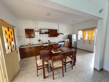 VENTA CASA 3 DORM MAS 2 DPTOS B° CUPANI CÓRDOBA