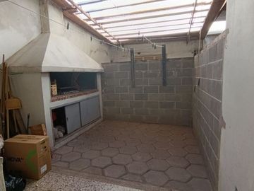 VENTA CASA 3 DORM MAS 2 DPTOS B° CUPANI CÓRDOBA