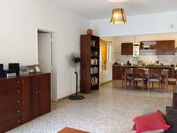VENTA CASA 3 DORM MAS 2 DPTOS B° CUPANI CÓRDOBA