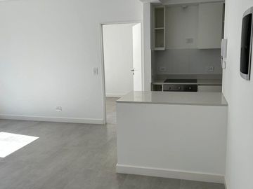 VENTA DOS AMBIENTES SAAVEDRA