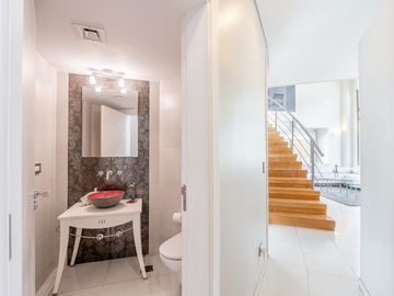 Casa en Alquiler 6 ambientes en Barrio Septiembre