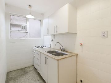 Venta Dpto 1 Amb dividido  + Patio  Palermo Chico