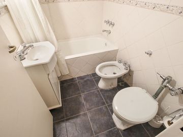Venta Dpto 1 Amb dividido  + Patio  Palermo Chico