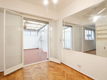 Venta Dpto 1 Amb dividido  + Patio  Palermo Chico