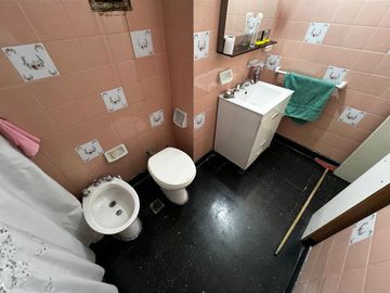 Departamento 4 ambientes en Saavedra con Seguridad