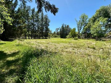 Lote en Venta en el Barrio CUBE con bajada propia