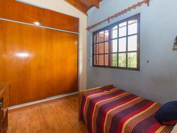 VENTA casa patio terraza y parrilla