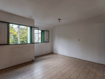 CASA DUPLEX 3 AMB EN VENTA CON PARRILLA POMPEYA