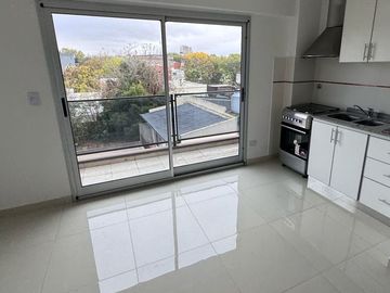 VENTA DOS AMBIENTES LUMINOSO SAAVEDRA