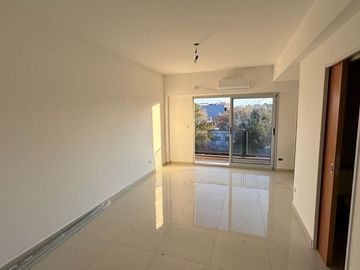 VENTA DOS AMBIENTES LUMINOSO SAAVEDRA