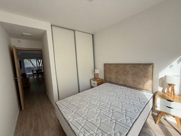 VENTA 2 AMBIENTES CON BALCON Y BAULERA PARQUE CHAS