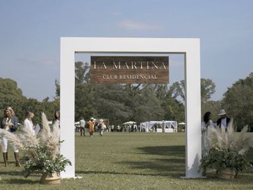 Lote vista laguna en La Martina Club Residencial
