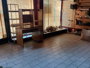 VENTA CASA 3 AMB + DEPTO 3 AMB Y LOCAL CASTELAR