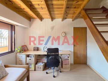 VENTA CASA 3 AMB + DEPTO 3 AMB Y LOCAL CASTELAR