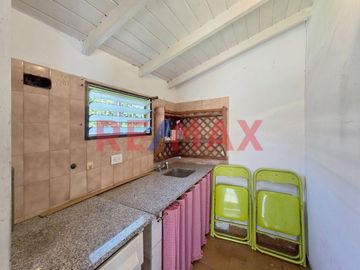 VENTA CASA 3 AMB + DEPTO 3 AMB Y LOCAL CASTELAR