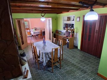 VENTA CASA 4 AMB QUINCHO GARAGE APTA CREDITO LUJAN