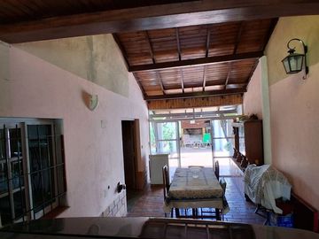 VENTA CASA 4 AMB QUINCHO GARAGE APTA CREDITO LUJAN