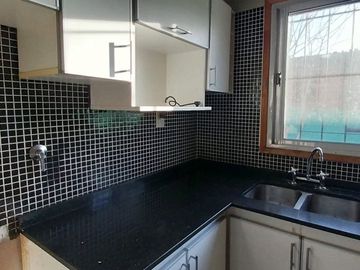 CASA EN MORENO VENTA 2 DORMITORIOS+ JARDIN+COCHERA