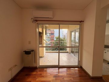 VENTA - DEPTO 2 AMB C/PARRILLA Y BAULERA