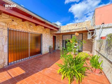 CASA EN VENTA VILLA ELISA 2 DORMITORIOS