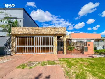 CASA EN VENTA VILLA ELISA 2 DORMITORIOS