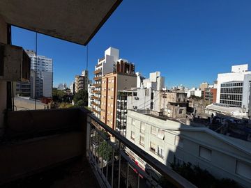 MONOAMBIENTE EN VENTA LA PLATA CENTRO FRENTE 36 M2