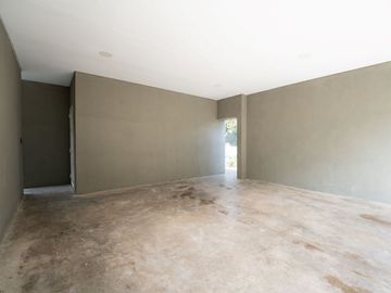 CASA EN VENTA LA PLATA 3 DORMITORIOS AMPLIO PARQUE