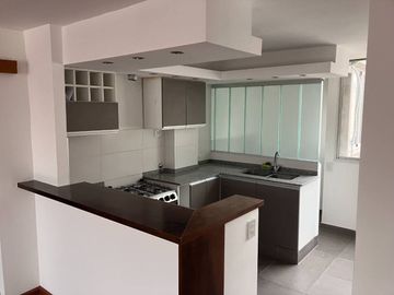 VENTA SEMIPISO 2 DORMITORIOS - CENTRO