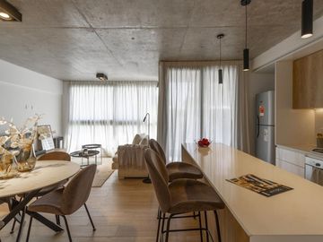 EN VENTA ZONA RIO. UN DORMITORIO DE CALIDAD
