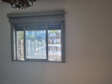 VENTA CASA A REFACCION CERCA ESTACION DE F VARELA