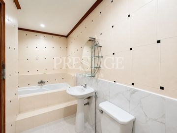Commercial for sale or rent- in Central Pattaya PP12619
