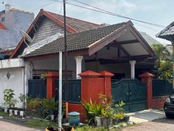 Rumah Murah Siap Huni di Jalan Ikan Trowani Perak Barat Surabaya