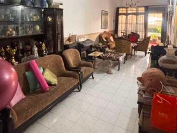 Rumah Murah Siap Huni di Jalan Ikan Trowani Perak Barat Surabaya
