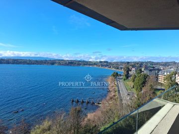 Espectacular departamento con vista al lago y volcanes,  edificio Península Park, Puerto Varas