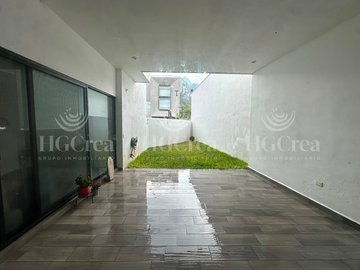 CASA EN VENTA EN VALLE PONIENTE