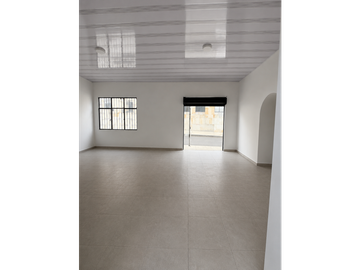 ARRIENDO LOCAL EN EL CENTRO