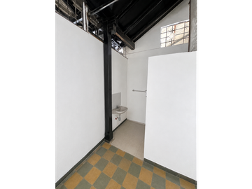ARRIENDO LOCAL EN EL CENTRO