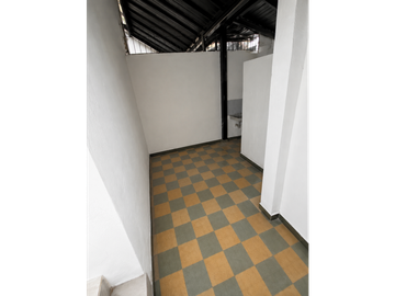 ARRIENDO LOCAL EN EL CENTRO