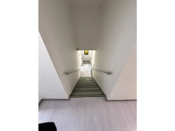 vendo Edificio de Oficinas