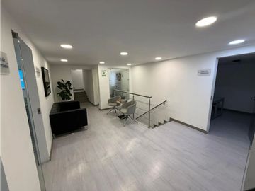 vendo Edificio de Oficinas