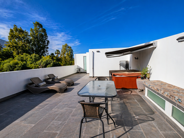 LUMINOSO Y AMPLIO TOWN HOUSE EN LAS PIRCAS